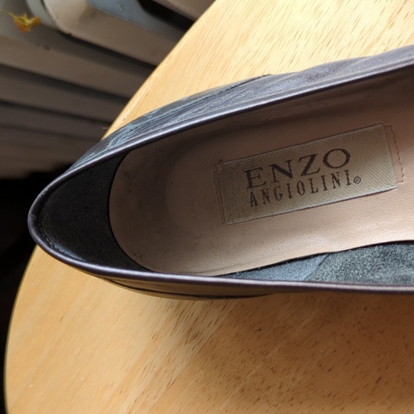 Copper/bronze Enzo Angiolini flat shoes size 7 - Picture 4 of 6